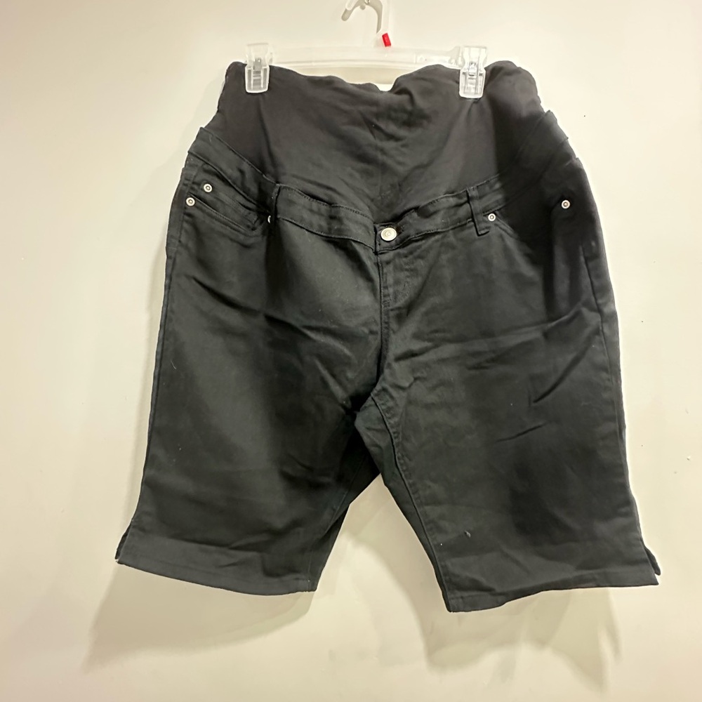 Hybrid & Company Maternity Black Jean Shorts Knee-Length
